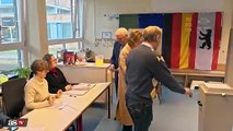 El presidente de Alemania deposita su voto en Berlín con un llamamiento a la participación