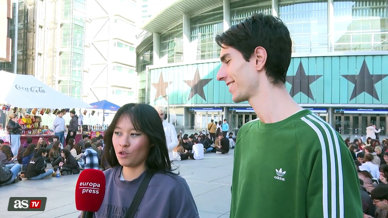 Jóvenes ensalzan el último álbum de Amaia