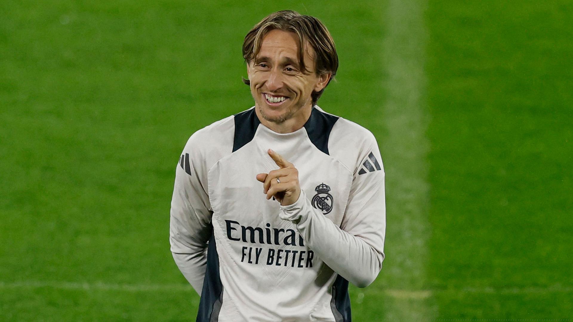 Ancelotti likens maestro Modric to Paolo Maldini