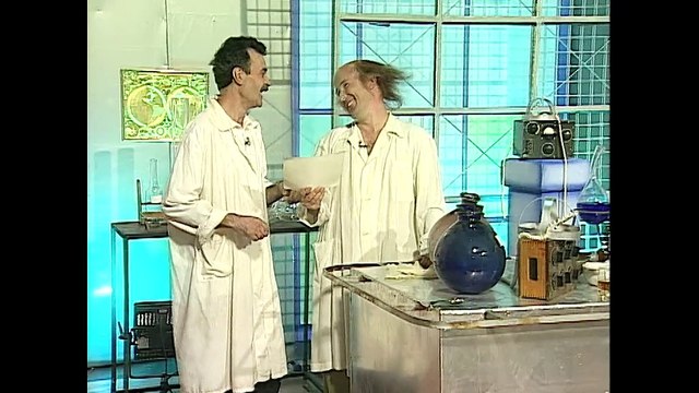 Vacanta Mare Sezonul 1 Episodul 1 Pastila Timpului Laboratorul online voyo gratis pe net