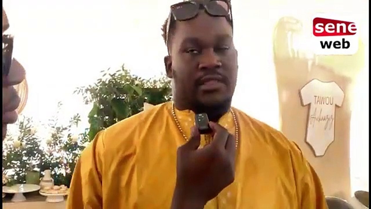 «Dieukeur nala nop__ Aziz Ndiaye chante les louanges de Aicha Rassoul devant Bouba Ndour