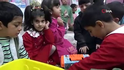 Ağrı’daki çocuklar ’Mutluluk Harekatı’ ile hayallerindeki oyuncaklara kavuştu