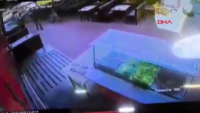 Arkadaşını tabancayla bacağından vurup kaçtı; o anlar kamerada