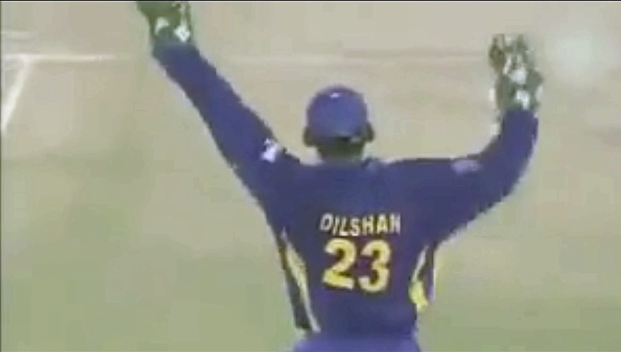 Cricket oops moments