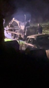 Driver flees car following crash after police pursuit