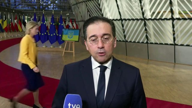 Albares insiste en que la paz no puede premiar al agresor en el aniversario de la invasión rusa