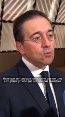 Albares, sobre la paz en Ucrania: "La paz no puede tener premio para el agresor"