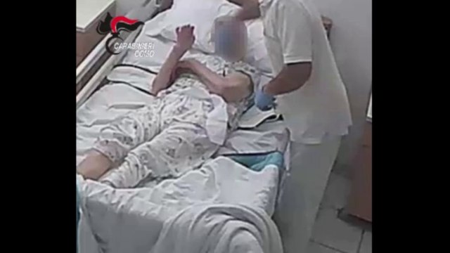 Como, le immagini degli abusi sugli anziani nella Rsa «Sacro Cuore»