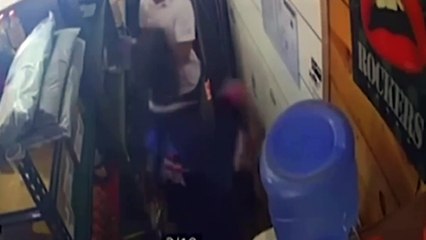 Comerciante é agredido por cliente em distribuidora