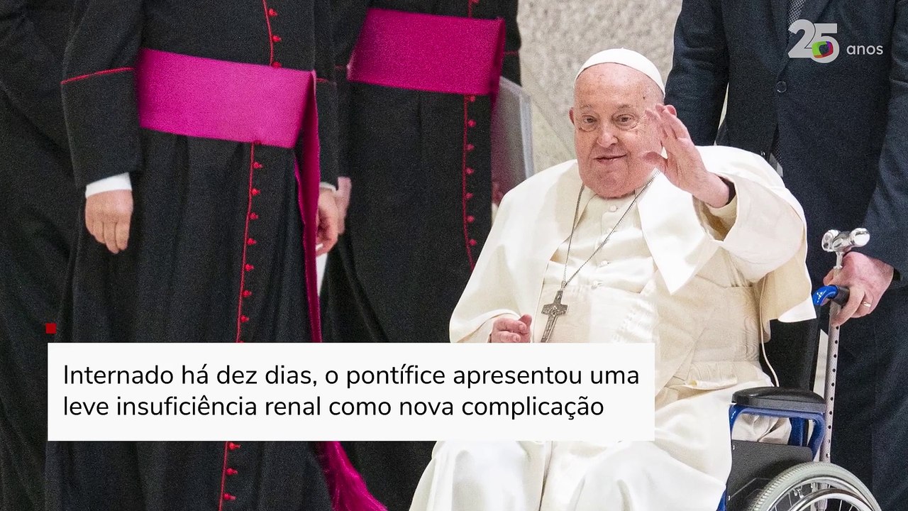 Estado de saúde de Papa Francisco segue crítico, diz Vaticano