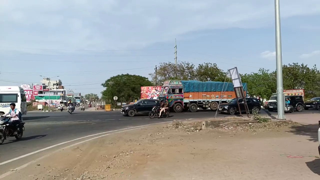 श्री कुबेरेश्वर धाम में शिवमहापुराण कथा के कारण एक दिन पहले से ही डायवर्ट किया गया रूट