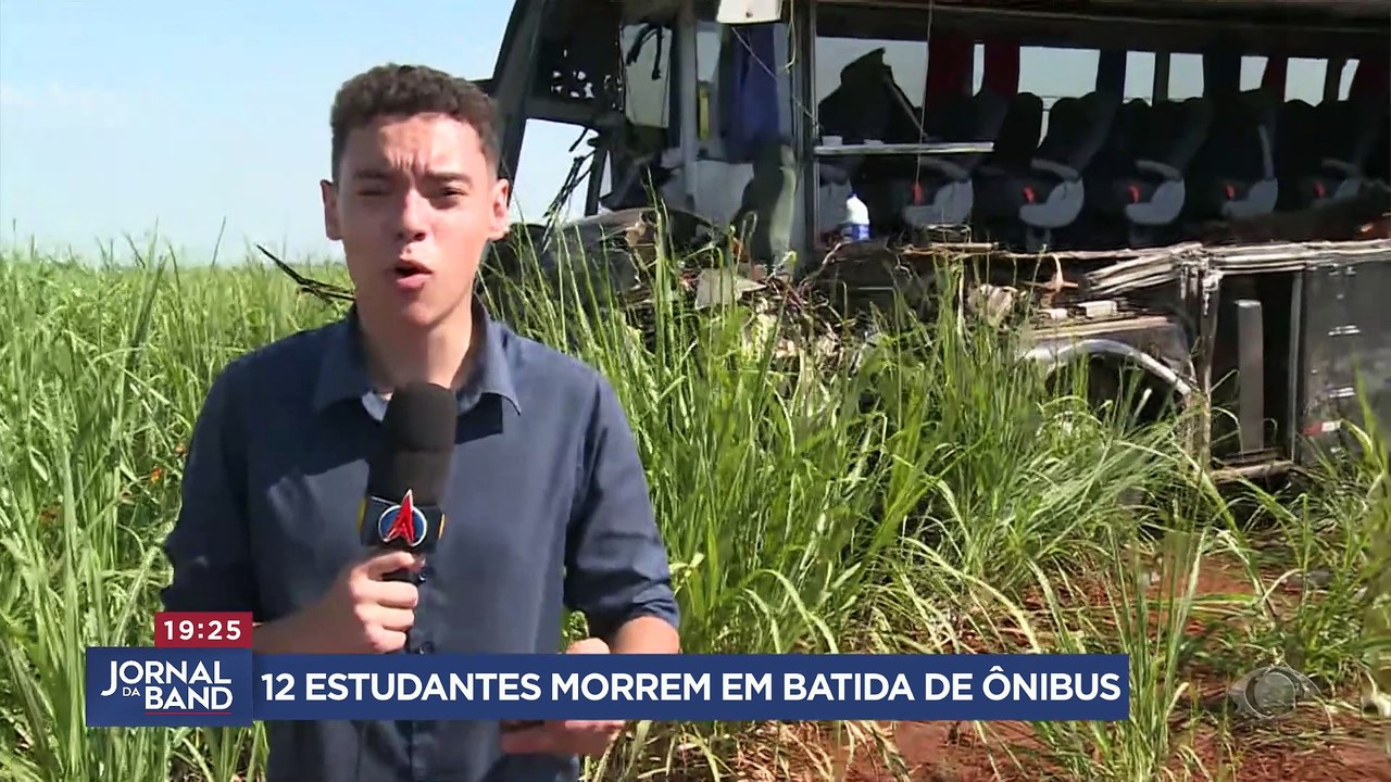 Motorista de caminhão envolvido em acidente que matou estudantes culpa desnível da pista