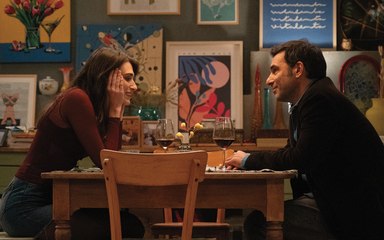 Follemente: con oltre 4 milioni di euro in 3 giorni, è l'incasso più alto dal 2020 per un film italiano