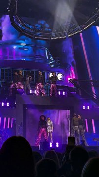 La Star Academy 2024 chante Unholy en tournée