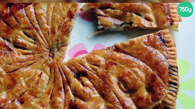 Galette des rois à la crème d'amande, banane et caramel