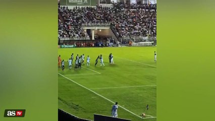 Neymar’s unreal corner kick goal caught from the stands