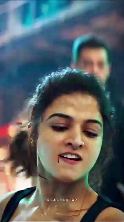 Wamiqa Gabbi hot