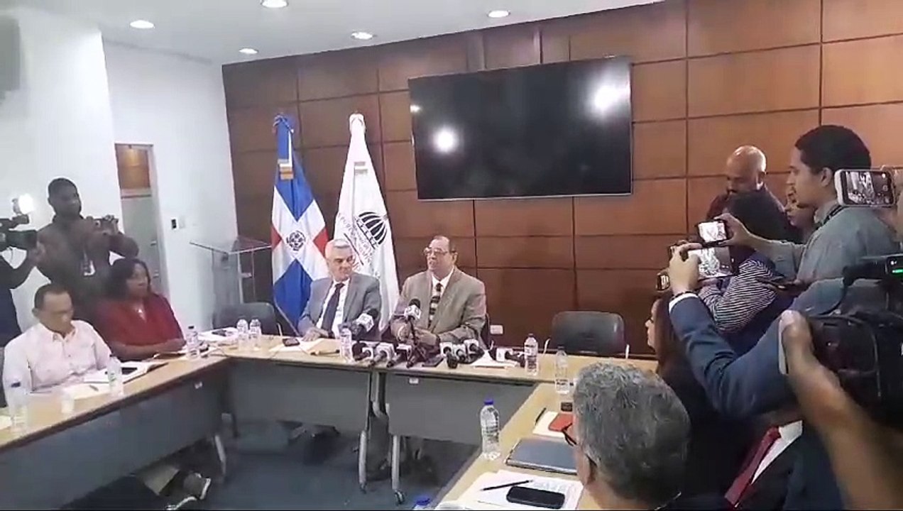 La propuesta del 20% de aumento salarial del presidente Luis Abinader al filo de la navaja: ¿Resistirá?