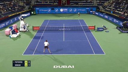 Dubaï - Tsitsipas maîtrise Sonego
