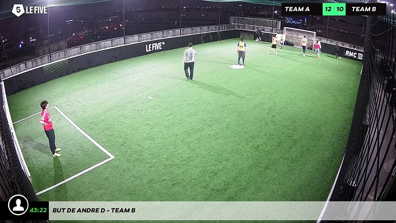 But de Andre D - Team B