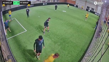 Fc Malledent - Fc Girafe 24/02 à 19:18 - Football Terrain 3 (LeFive Limoges)