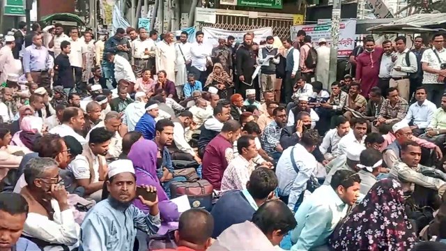 সচিবালয় ঘেরাও কর্মসূচির কথা জানালো নন এমপিও শিক্ষক ঐক্য পরিষদের নেতারা