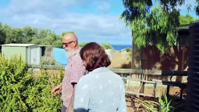 Caravan Park residents grip on to homes after announced closure