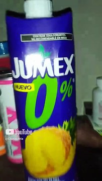 entre botanas y bebidas el dinosaurio sa cuidando la mesa que mas aplaude #shorts bien agusto