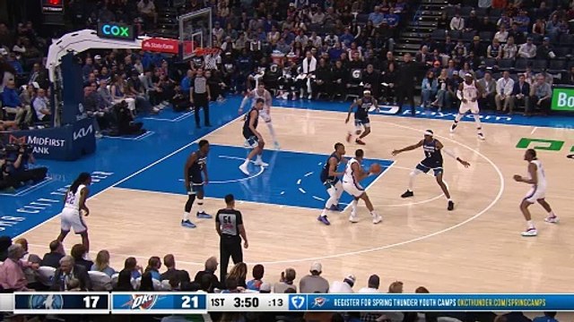 Hartenstein lands a ferocious one-handed alley-oop