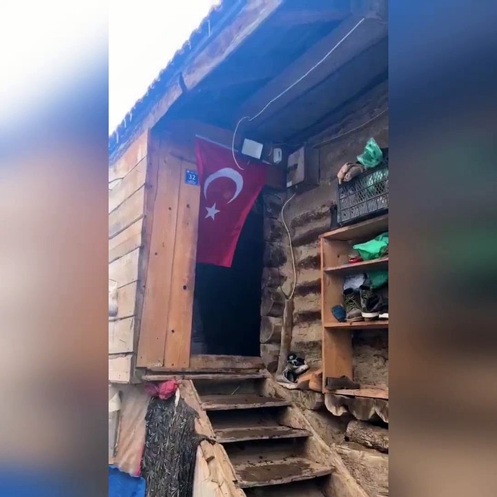 Şehidin yürek yakan baba ocağı! Ailesine 'ev' sözü vermiş...