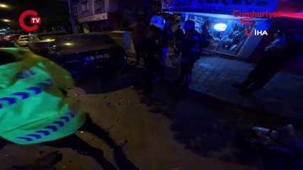 İzmir’de alkollü gencin kaçırdığı resmi araç 5 lüks otomobile çarptı