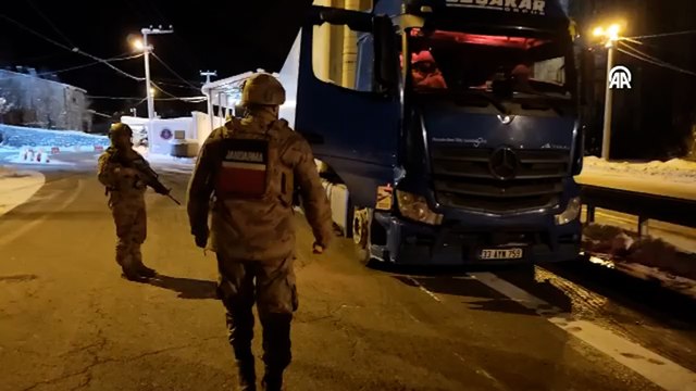 Van'da 8 düzensiz göçmen yakalandı