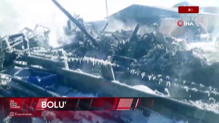 Bolu'da 10 kişinin yaşadığı 2 katlı ev küle döndü