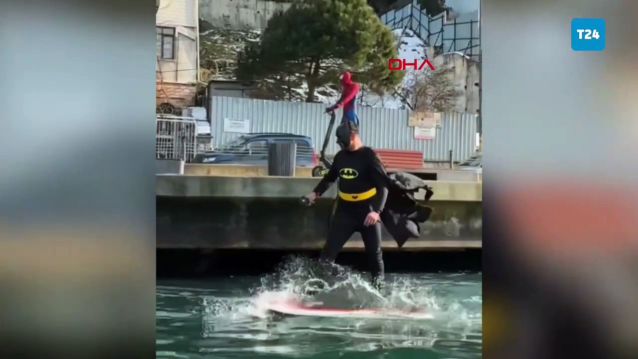 Bebek Sahili'nde Batman sörf yaptı; Spider Man skuter kullandı