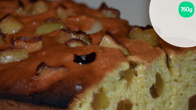 Gâteau aux pommes et raisins