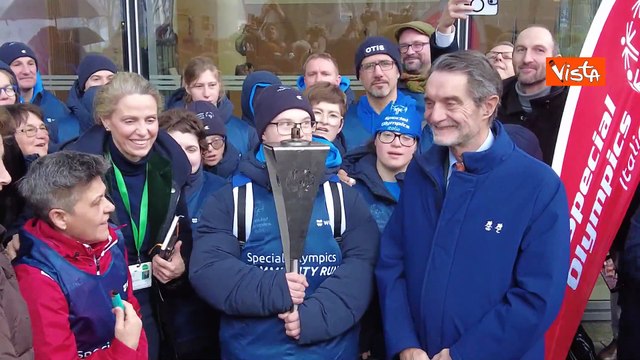 Fonatana (Lombardia) accende la torcia dei Giochi mondiali invernali Special Olympics a Milano