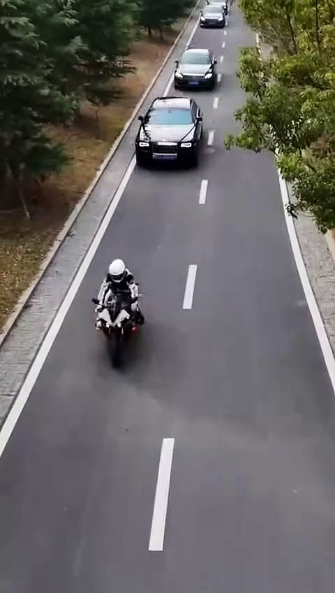  Kembali menjadi nona keluarga kaya | back to wealthy family after divorce | drama china sub indo