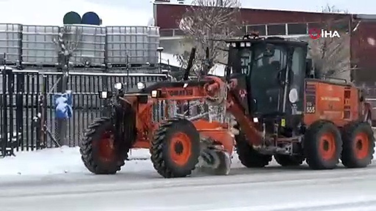 Van'da kar ve sis hayatı olumsuz etkiledi!