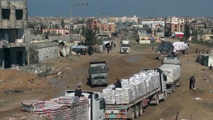 استمرار دخول المساعدات إلى غزة وسط تدهور الأوضاع الإنسانية وغموض حول تمديد الهدنة
