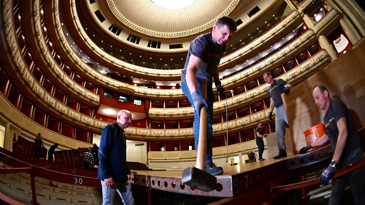 Wie läuft die Vorbereitung für den Opernball ab?