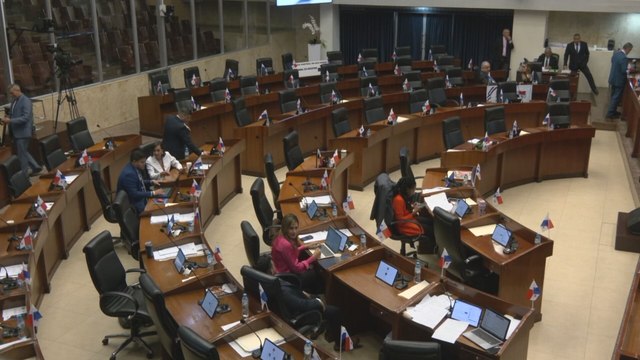 Discusión del último bloque de reformas a la CSS sin reanudar a fatal de cuórum