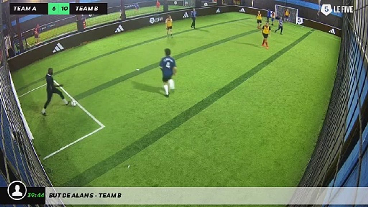 But de Alan S - Team B