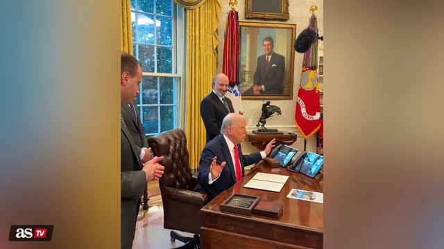 The 'Deranged' Jack Smith Signing! Bizarre Scene as Trump Signs New Executive Order