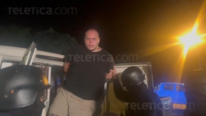 tn7-Esposado y bajo fuerte custodia llegó al país sospechoso de matar a primos en bar-250225