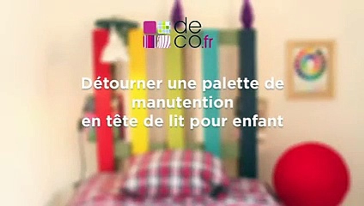 Détourner une palette de manutention en tête de lit pour enfant