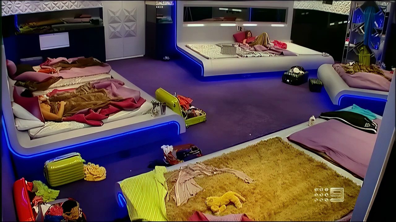 084-Big Brother Australia Season 9, Day 85, Grand Finale Week, Live Double Eviction #13, Mon, 5 Nov 2012