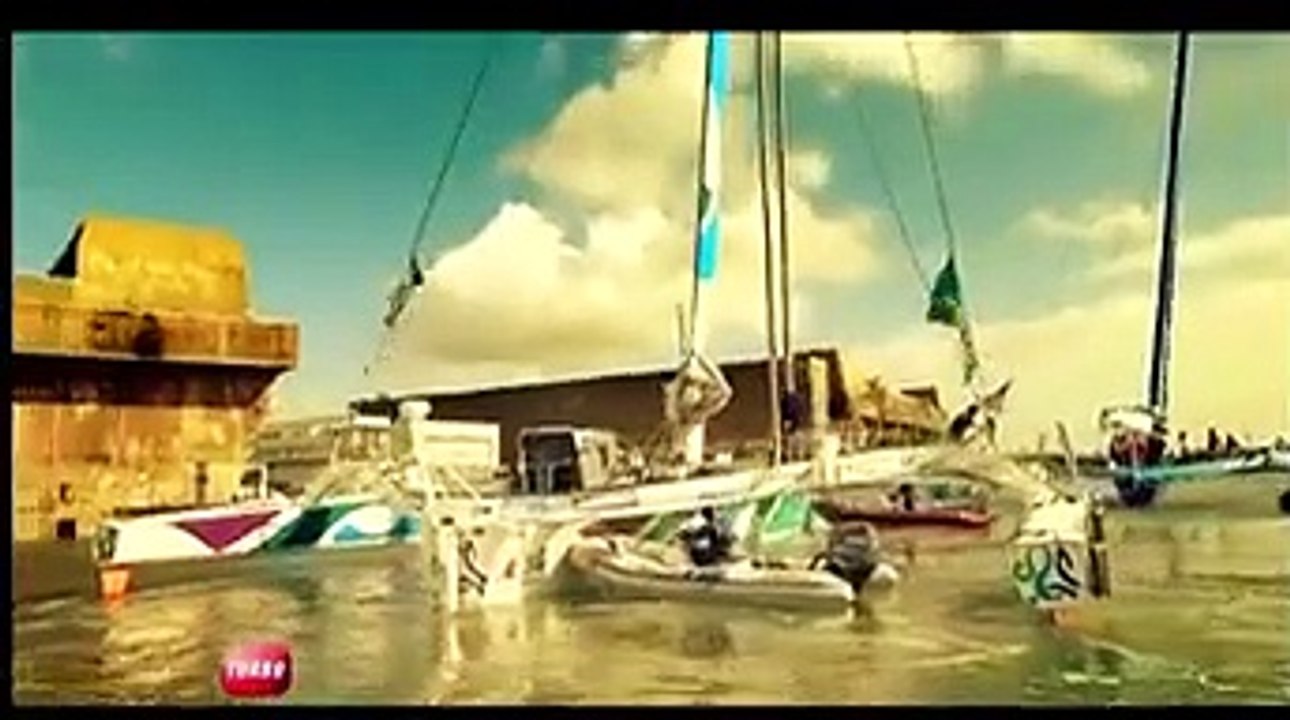 Insolite : une Morgan 3 roues contre un trimaran (Emission Turbo du 19/10/2014)