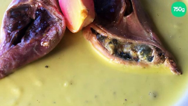 Pigeon en deux cuissons, crème d'ail et ail confit