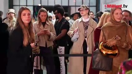 Nutraxin sponsorluğunda Çağla Şıkel, Londra Moda Haftası’nda Neslişah Yılmaz’ın defilesinde parladı!