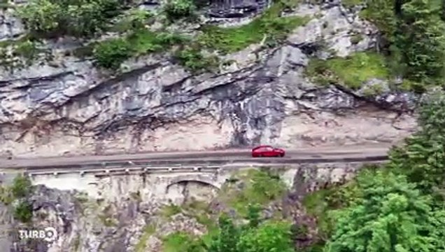 Extrait émission Turbo : Essai Skoda Octavia, l'audacieuse berline familiale